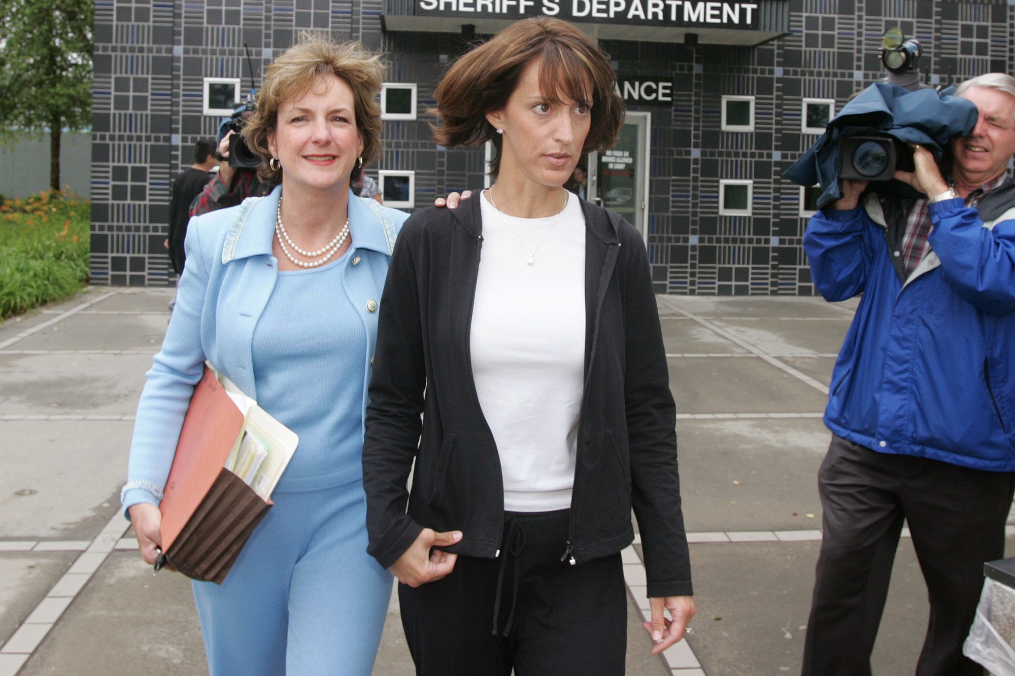 Сбежавшая невеста подает в суд на жениха, а кто-то женится в восьмой раз